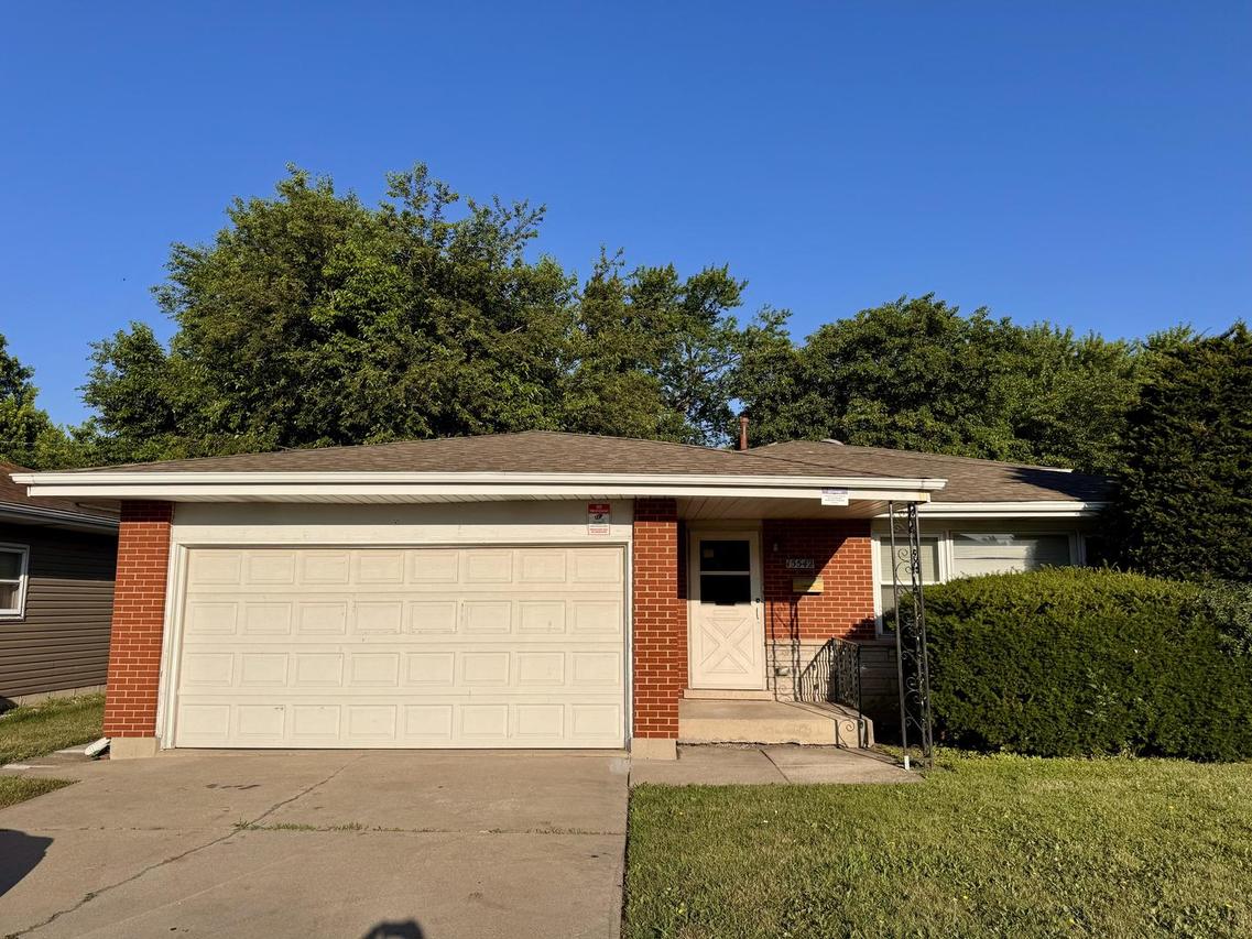 15542 S Park Ave., South Holland, IL 60473