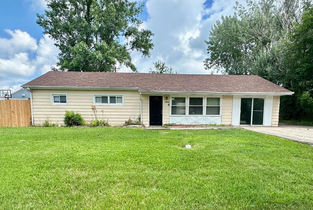 34W744 N James Dr., St. Charles, IL 60174