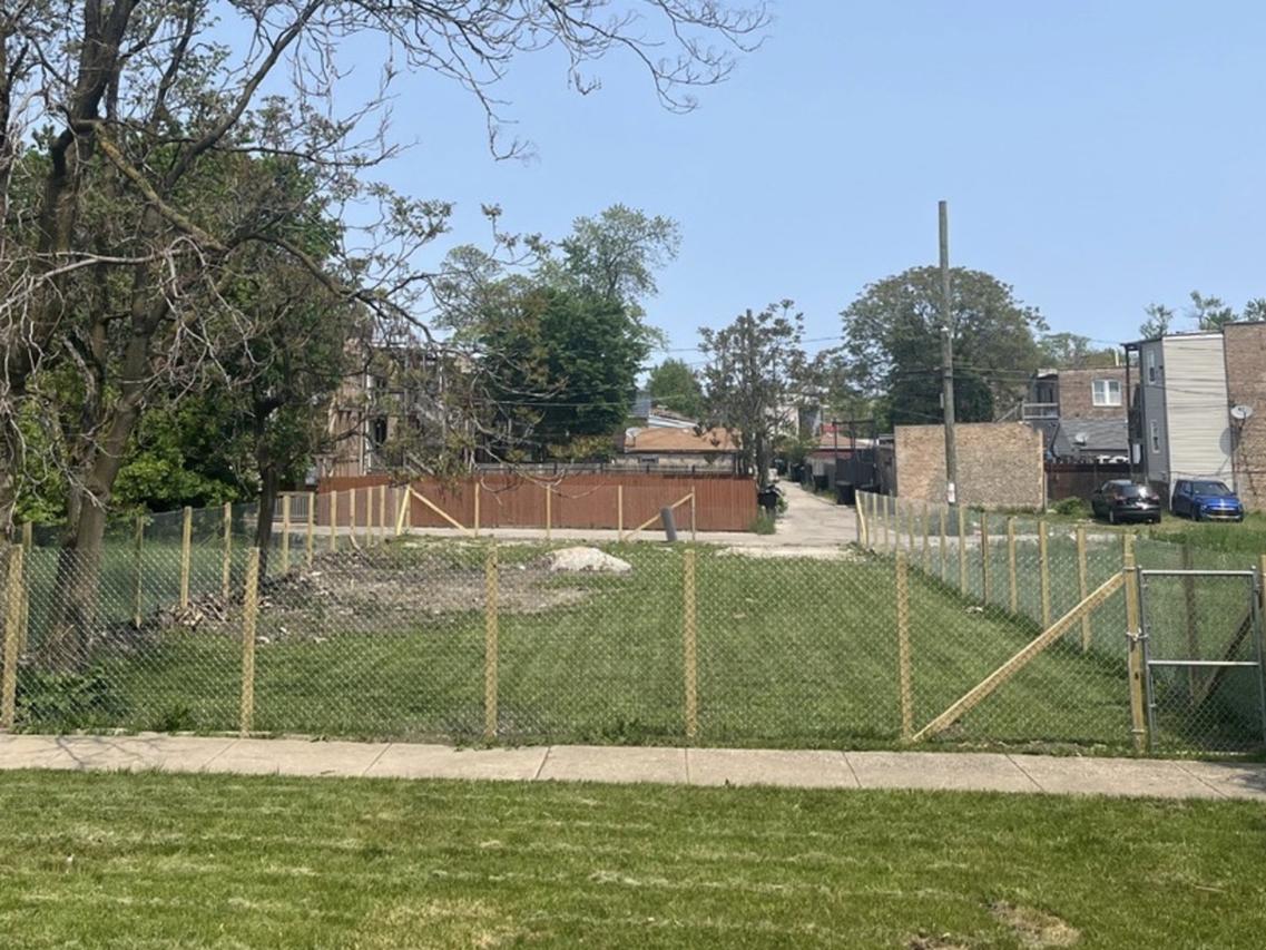 3914 W Huron St., Chicago, IL 60624