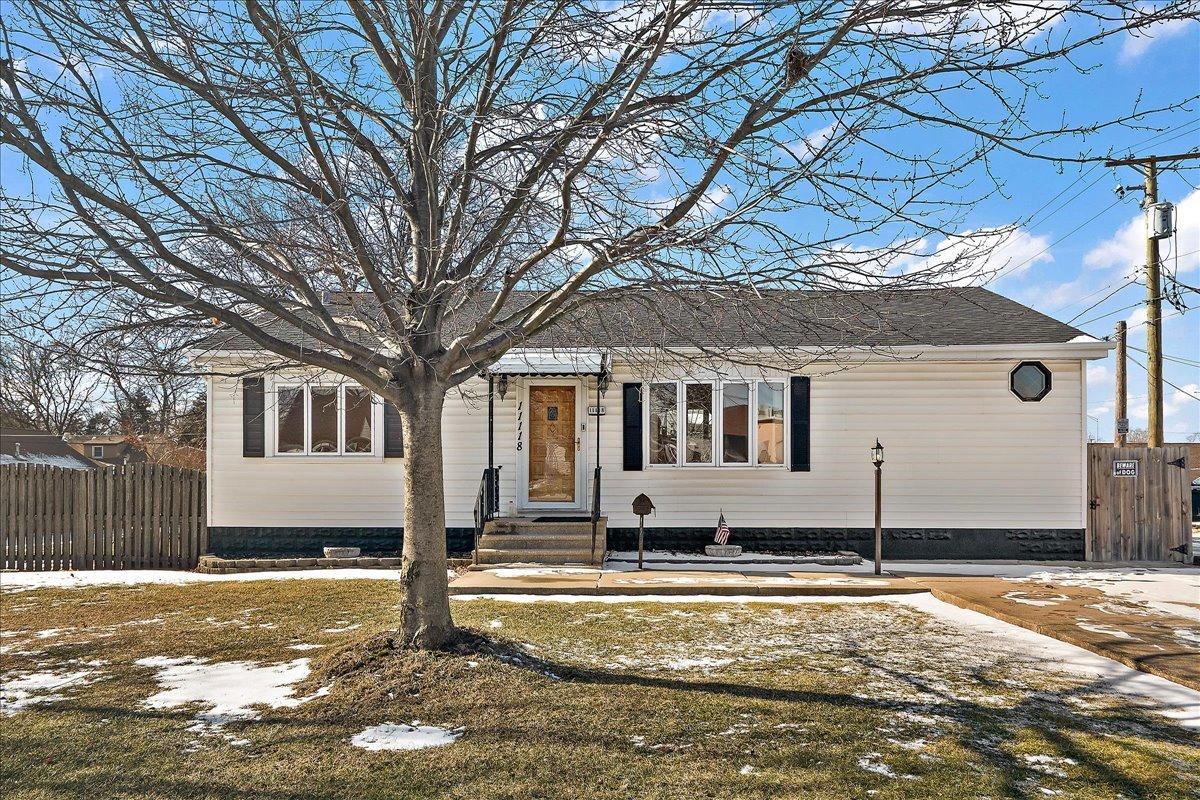 11118 S Natoma Ave., Worth, IL 60482