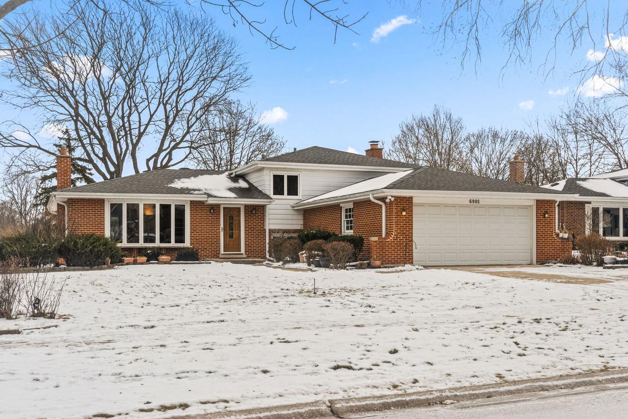 6901 Springside Ave., Downers Grove, IL 60516