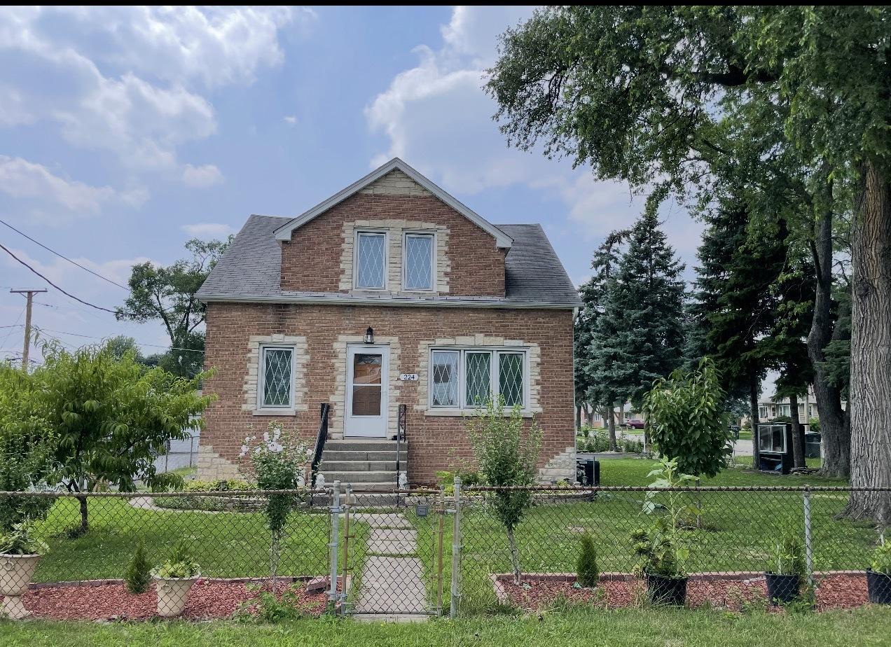 224 Spruce Ave., Bensenville, IL 60106