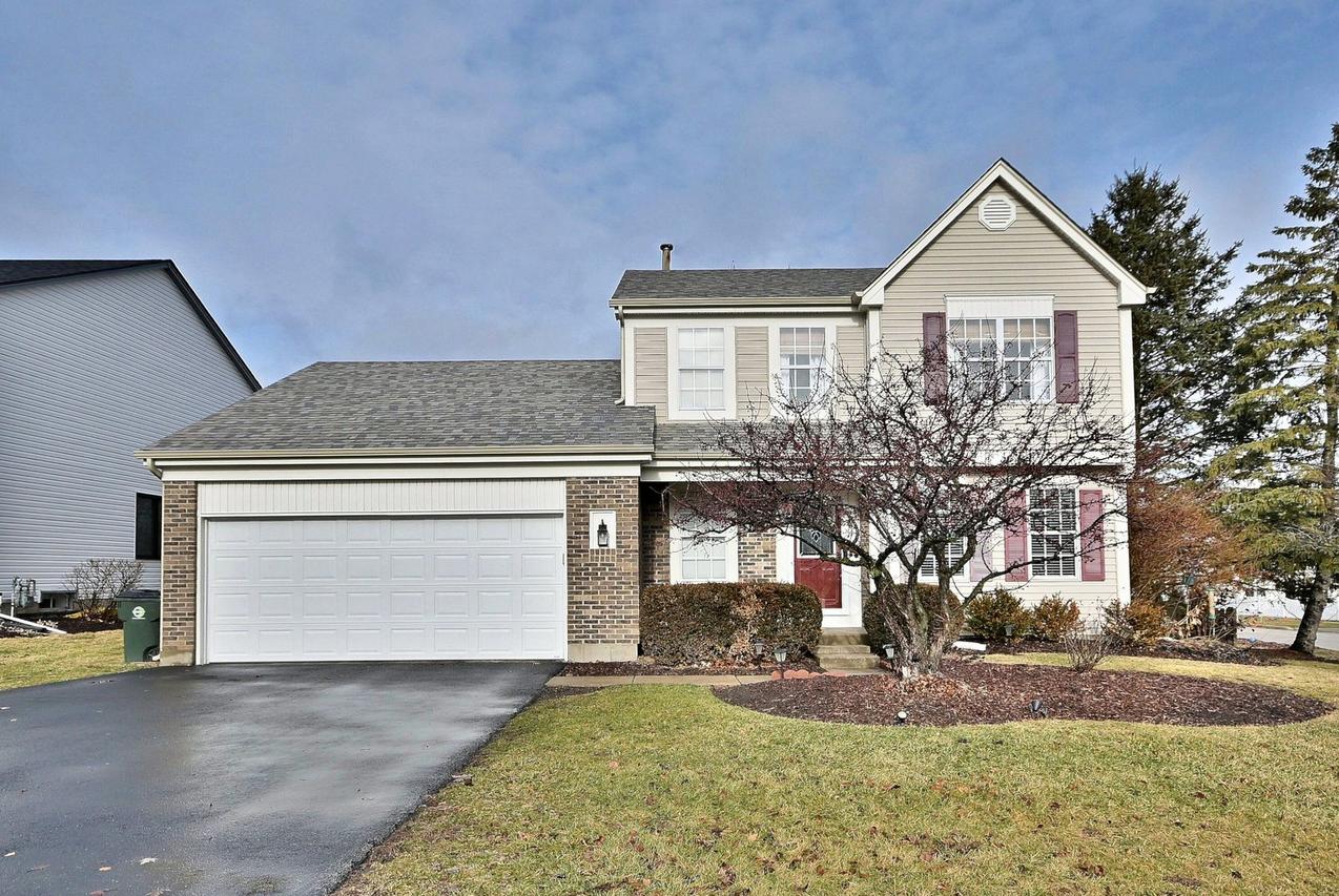 284 Bingham Cir., Mundelein, IL 60060