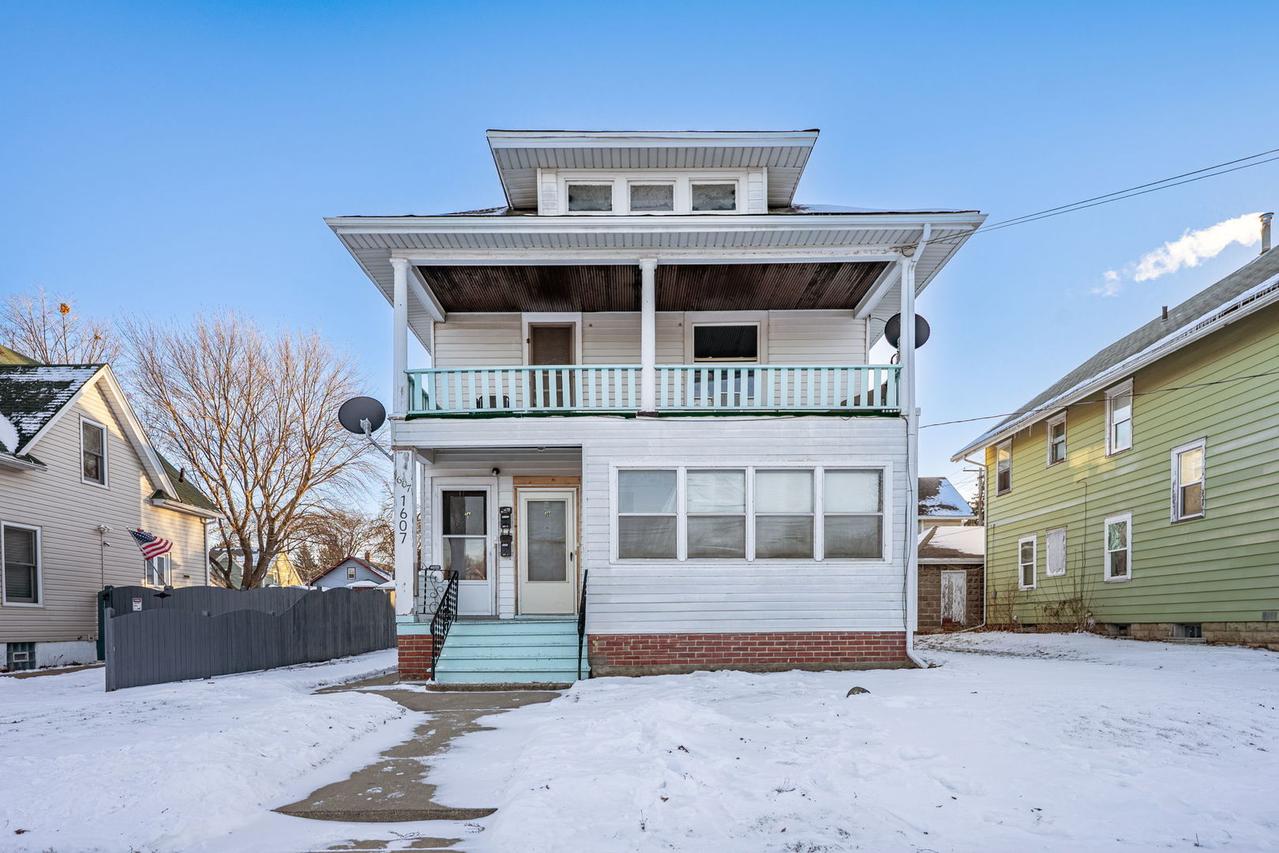 1607 7th Ave., Rockford, IL 61104