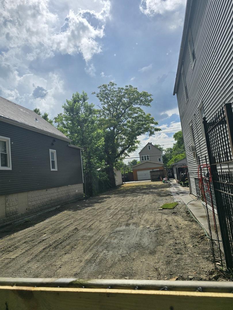 5226 S Loomis St., Chicago, IL 60609