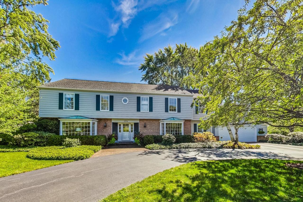 2154 Northgate Rd., Northfield, IL 60093