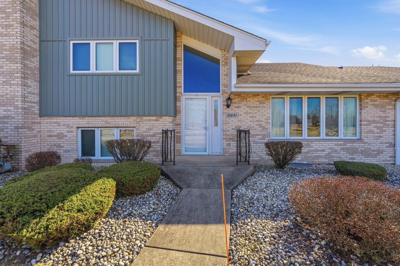 10641 Rachel Ln. #3, Orland Park, IL 60467