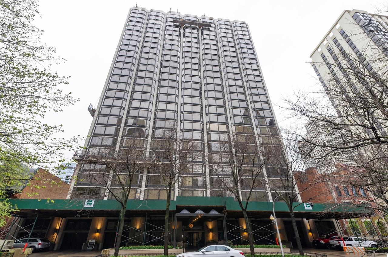 50 E Bellevue Pl. #2303, Chicago, IL 60611