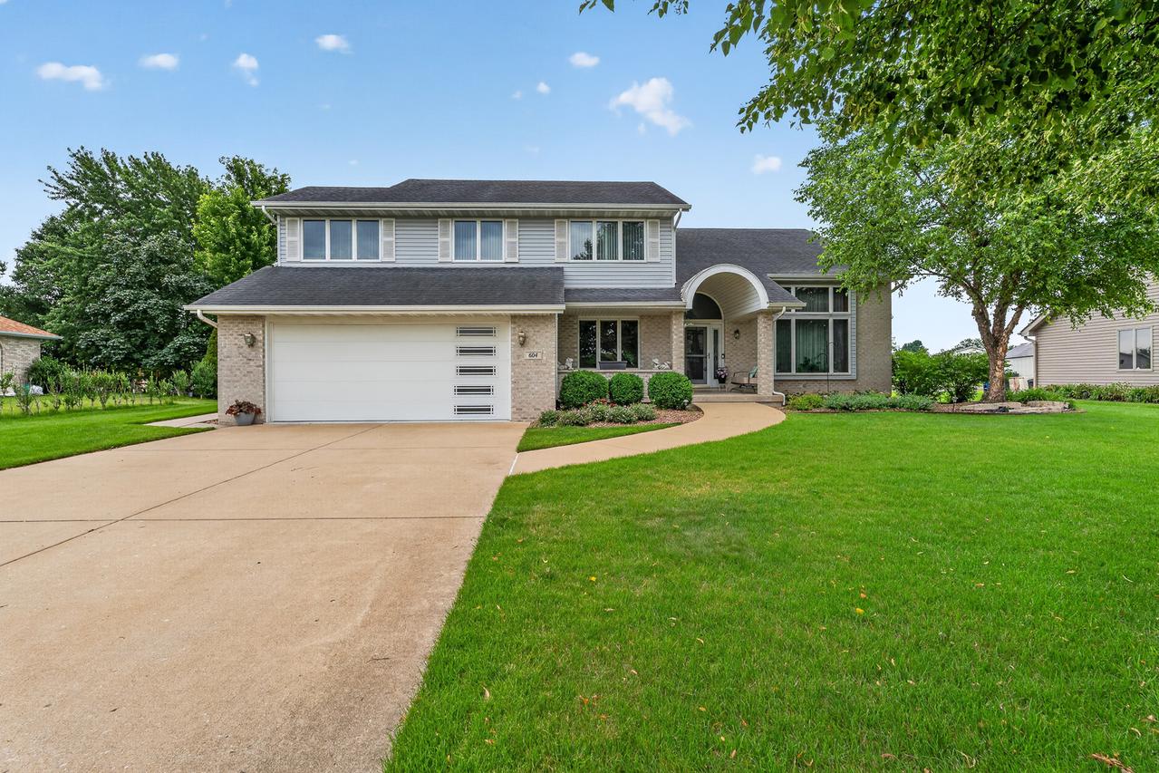 604 Mahoney Dr., Minooka, IL 60447