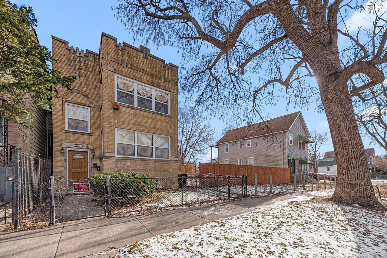 6749 S Peoria St., Chicago, IL 60621