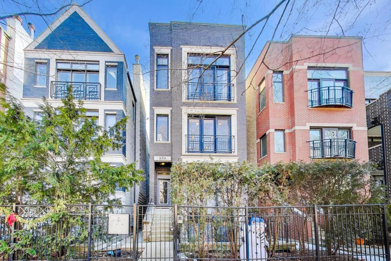 859 N Paulina St. #2, Chicago, IL 60622