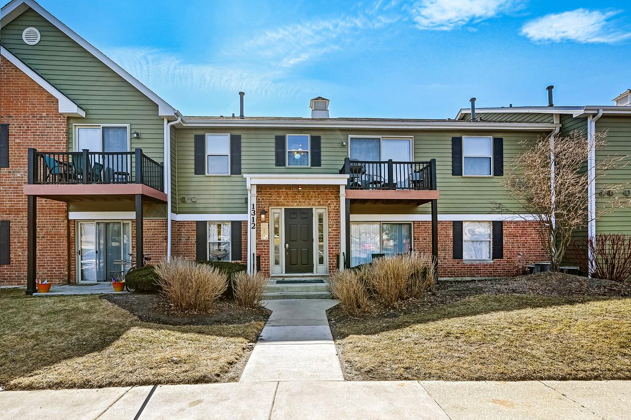 1312 Mc Dowell Rd. #102, Naperville, IL 60563