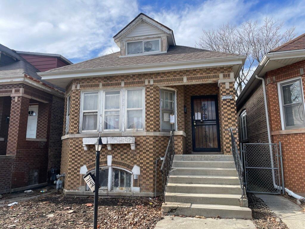 7144 S Seeley Ave., Chicago, IL 60636