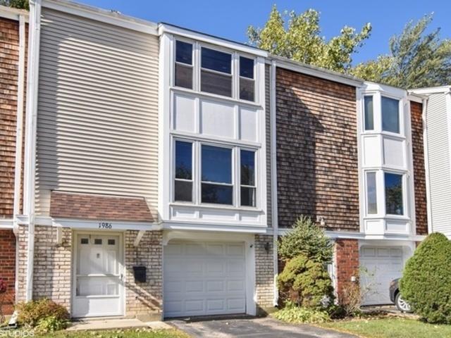 1986 Brighton Ln., Hoffman Estates, IL 60169