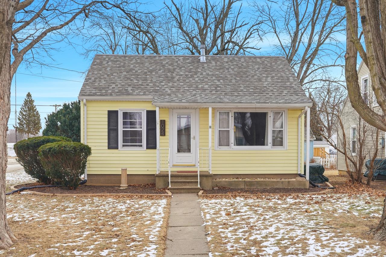 1024 Avery Ave., Dixon, IL 61021