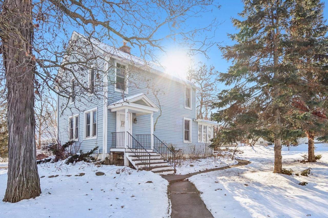 4101 Crestwood St., Mchenry, IL 60050