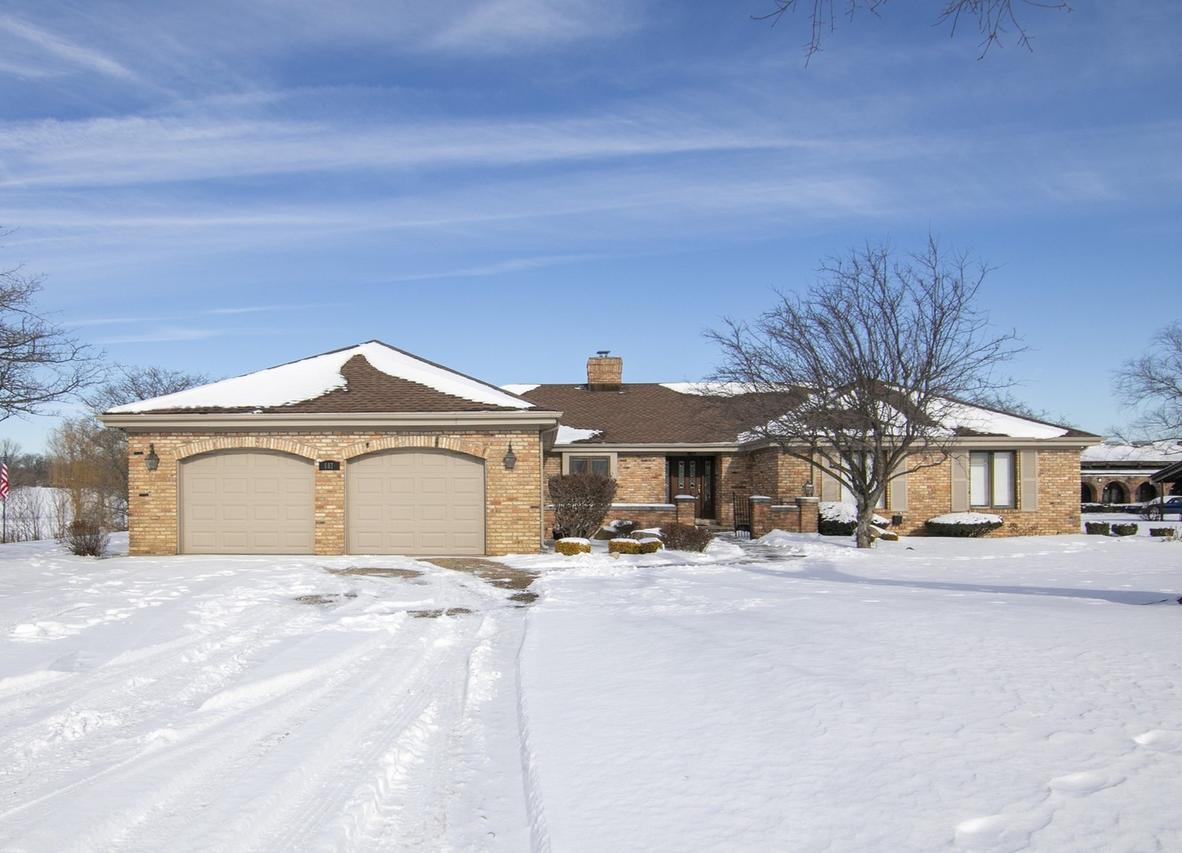 557 Aberdeen Rd., Frankfort, IL 60423