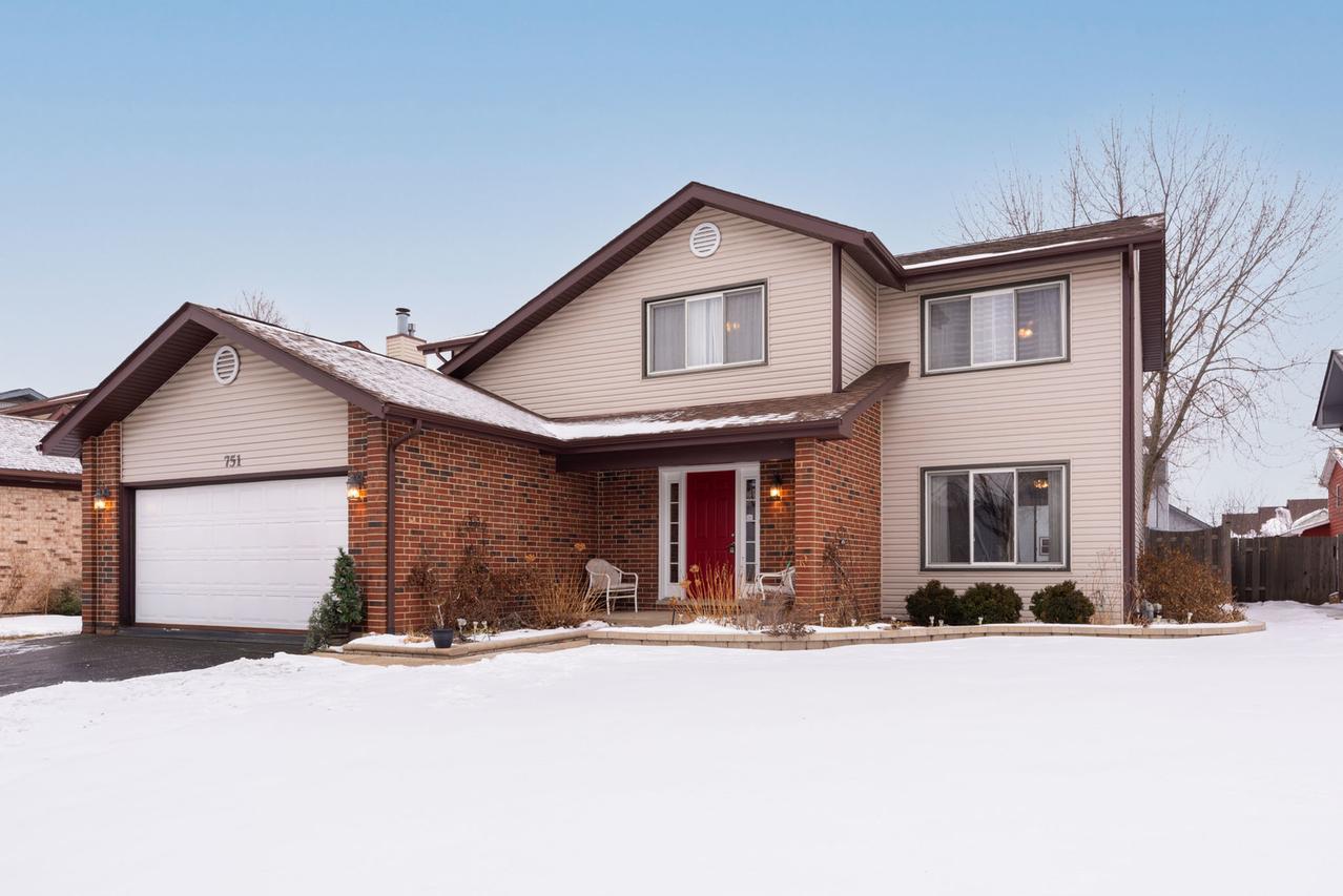 751 Garth Rd., Wheeling, IL 60090