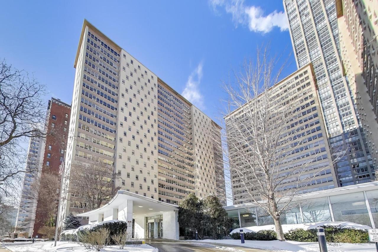 3950 N Lake Shore Dr. #1130, Chicago, IL 60613
