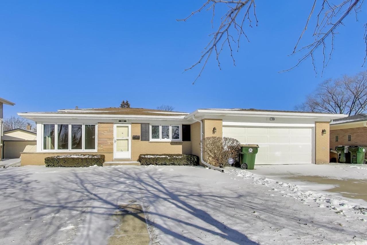 [Address Hidden by Seller], Morton Grove, IL 60053