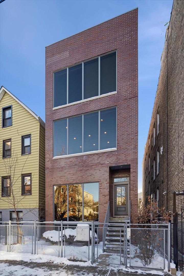 1457 W Erie St. #2, Chicago, IL 60622