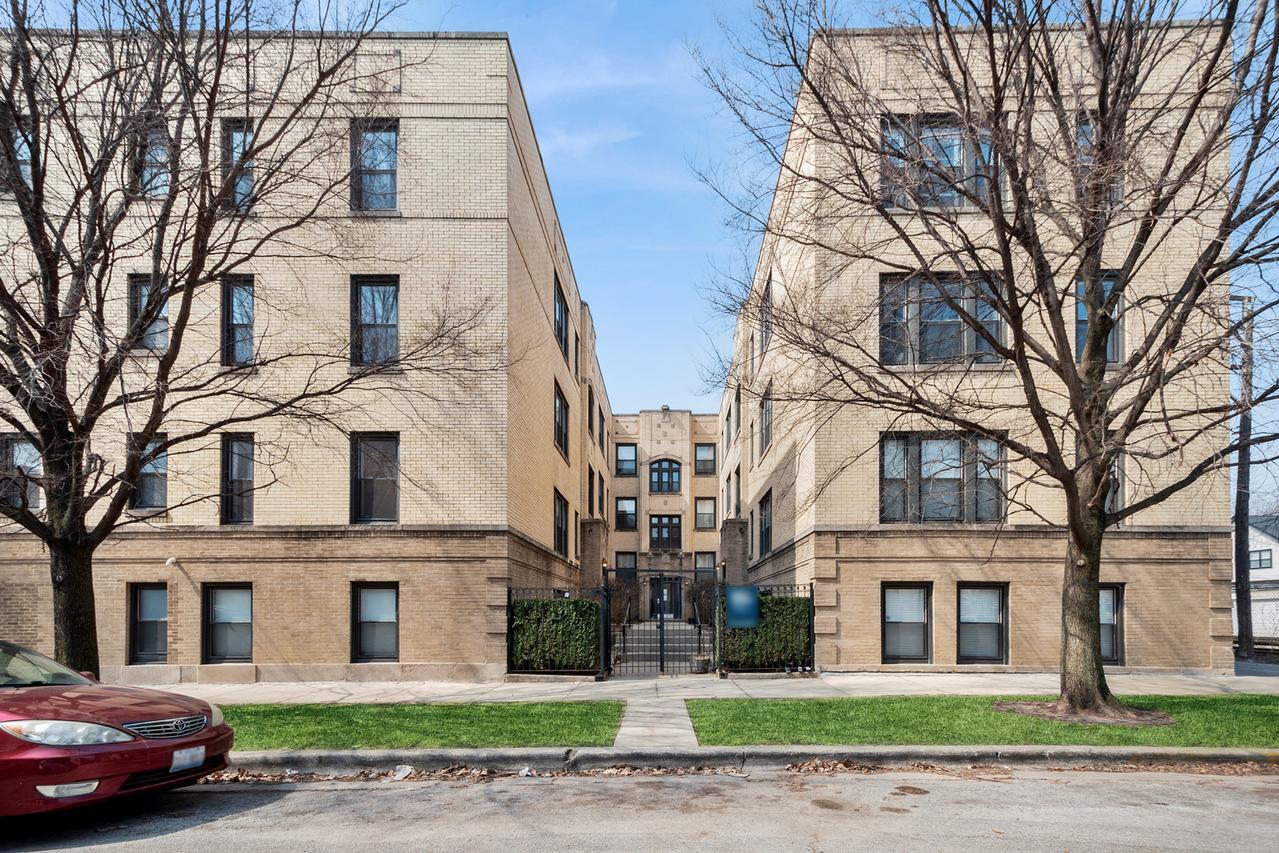 4638 N Albany Ave. #1E, Chicago, IL 60625