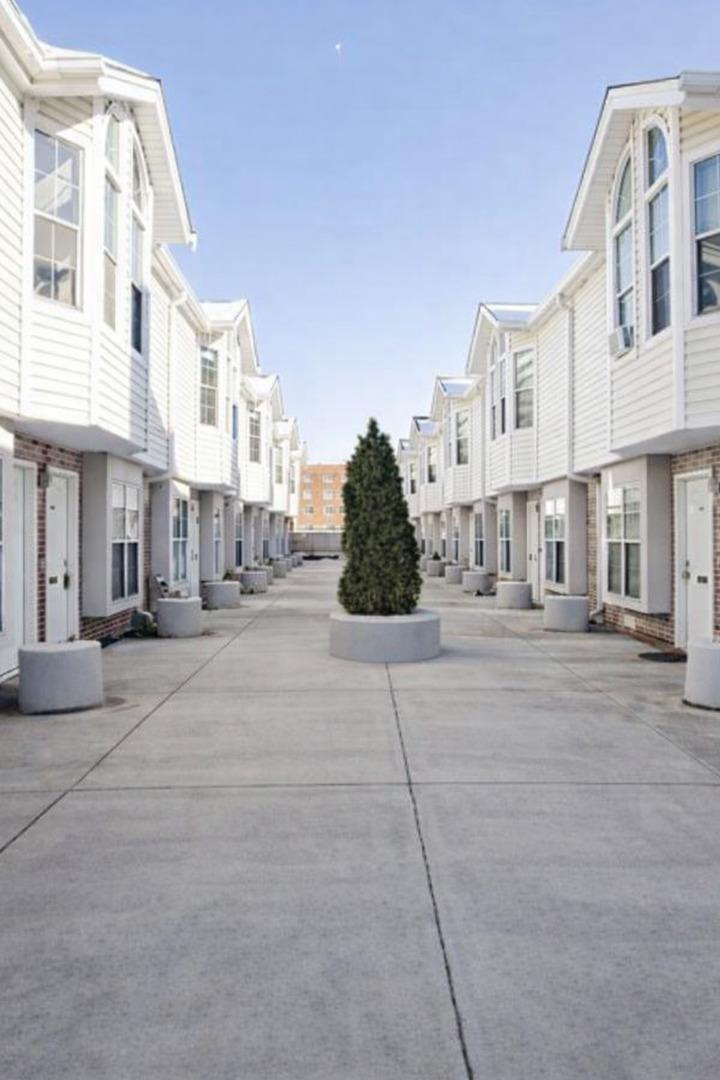 5039 Warren St., Skokie, IL 60077