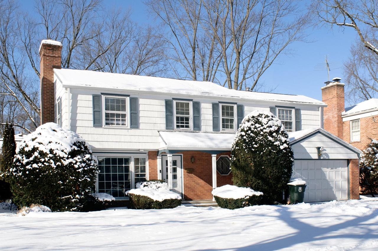 9024 Karlov Ave., Skokie, IL 60076