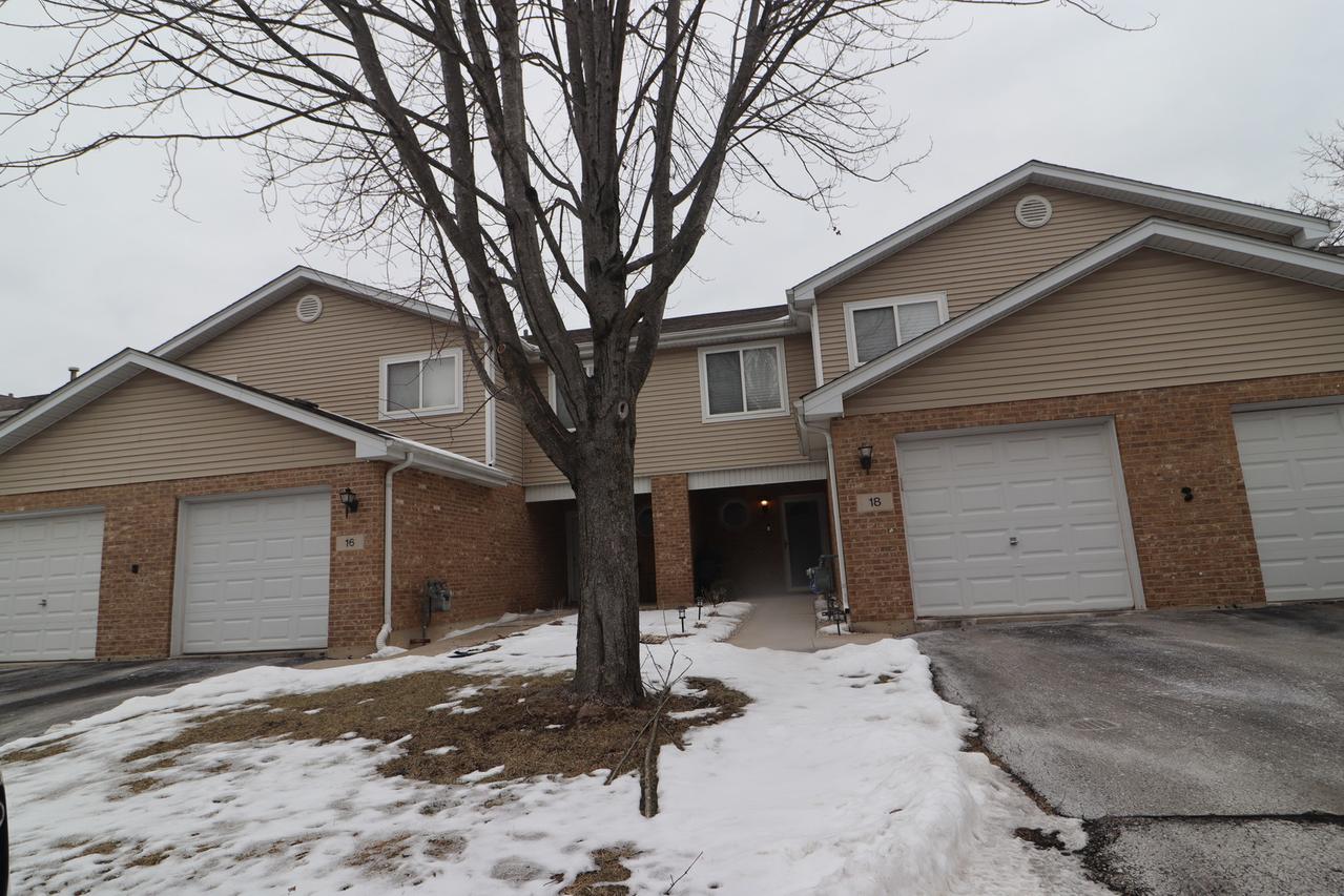 18 Forest Wood Ln., Park Forest, IL 60466