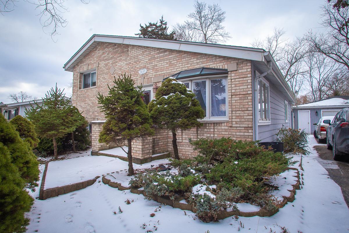 1648 Glen Ellyn Rd., Glendale Heights, IL 60139