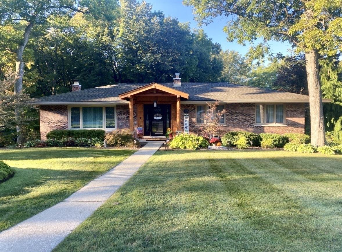 724 Ridge Rd., Lemont, IL 60439