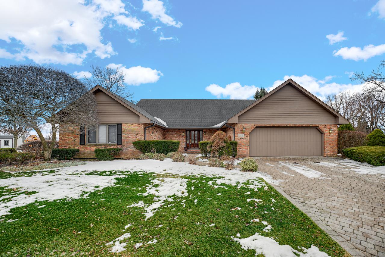 376 Nevada A Ct., Frankfort, IL 60423