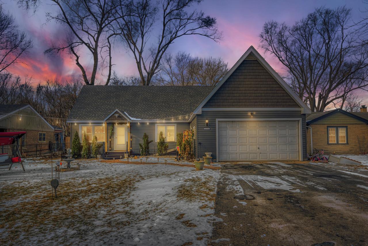 15730 Washtenaw Ave., Markham, IL 60428