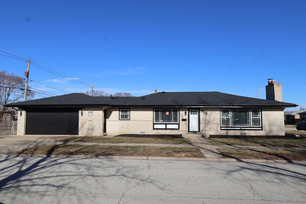 620 Yates Ave., Calumet City, IL 60409
