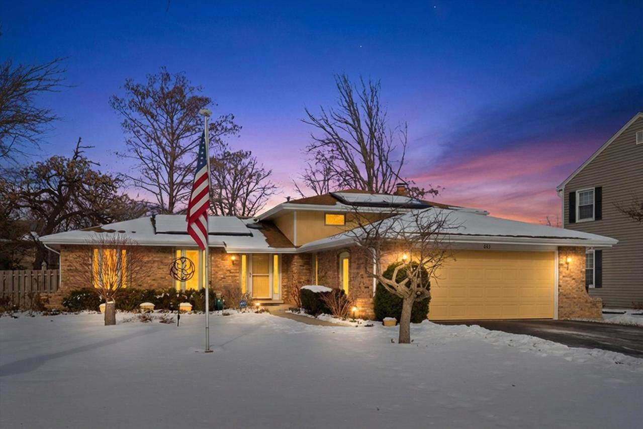 883 Honey Ln., Crete, IL 60417