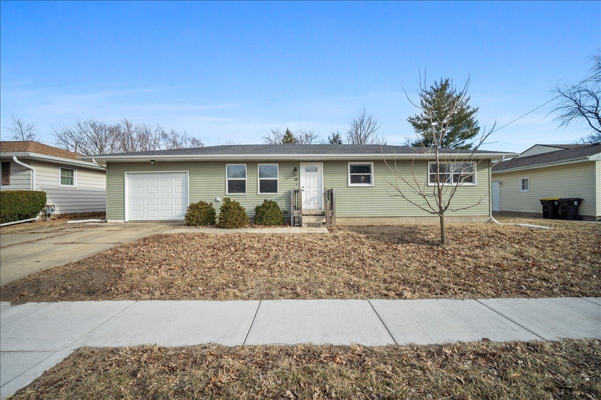 15 Brookwood Dr., Normal, IL 61761