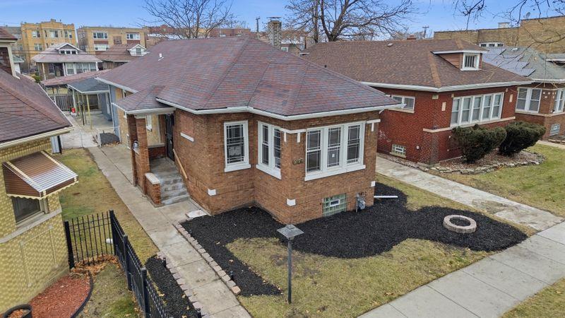 7724 S Chappel Ave., Chicago, IL 60649