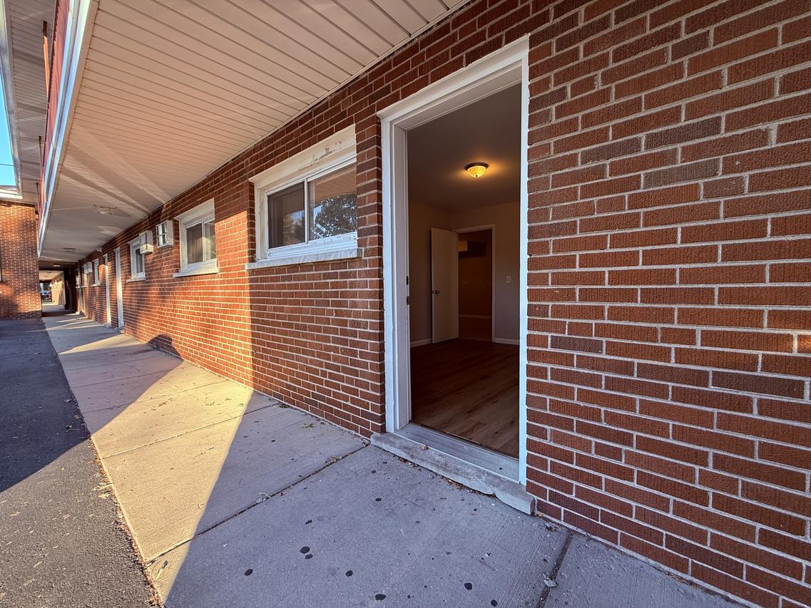 1119 E Algonquin Rd. #2, Arlington Heights, IL 60005