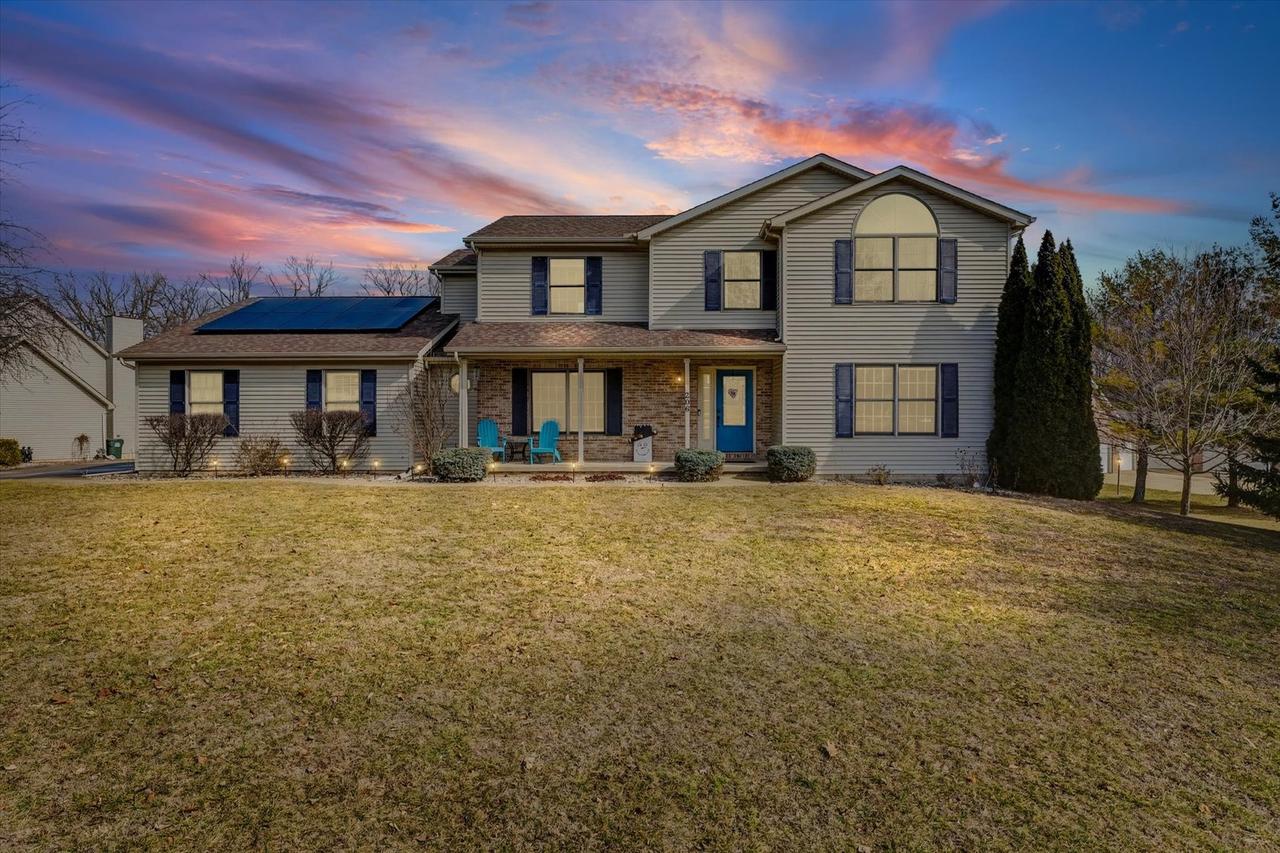 206 S Fox Run Dr., Mahomet, IL 61853