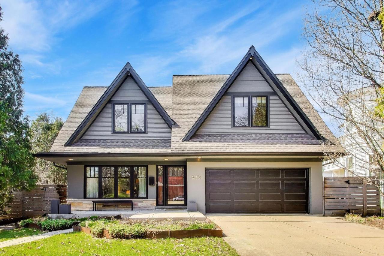 635 N Euclid Ave., Oak Park, IL 60302