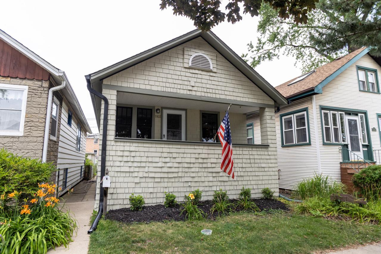 1103 Circle Ave., Forest Park, IL 60130