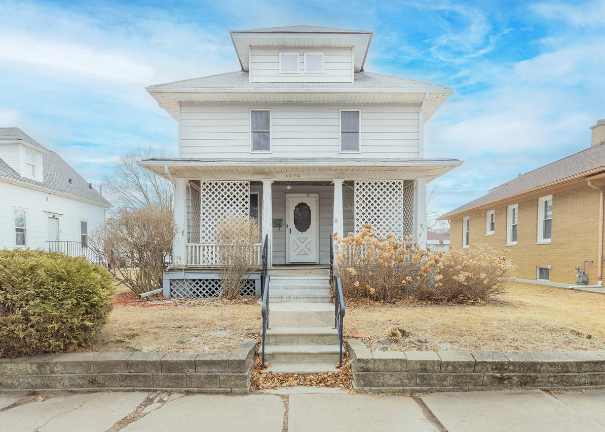 1612 35th St., Rock Island, IL 61201