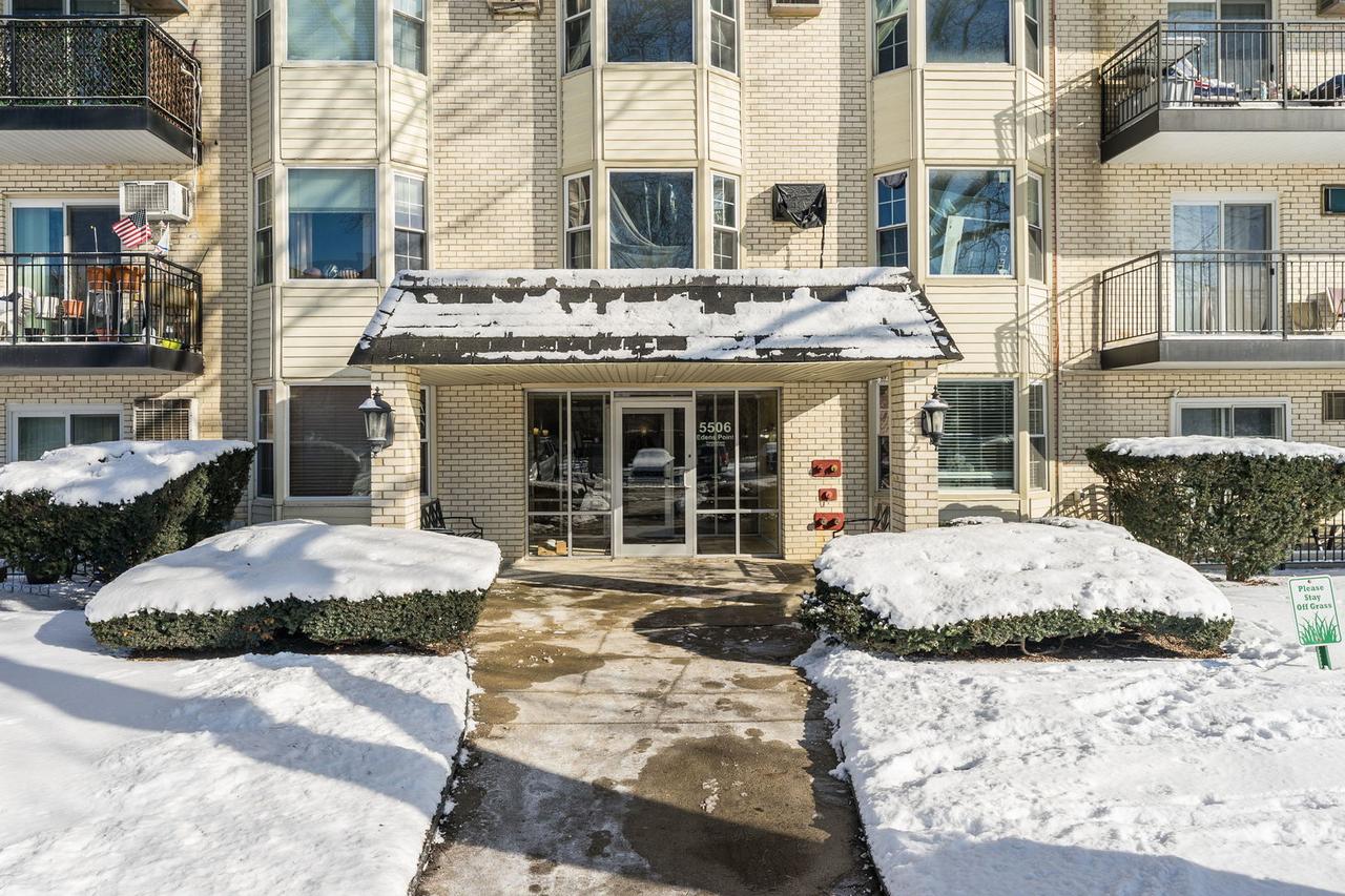 5506 Lincoln Ave. #A517, Morton Grove, IL 60053