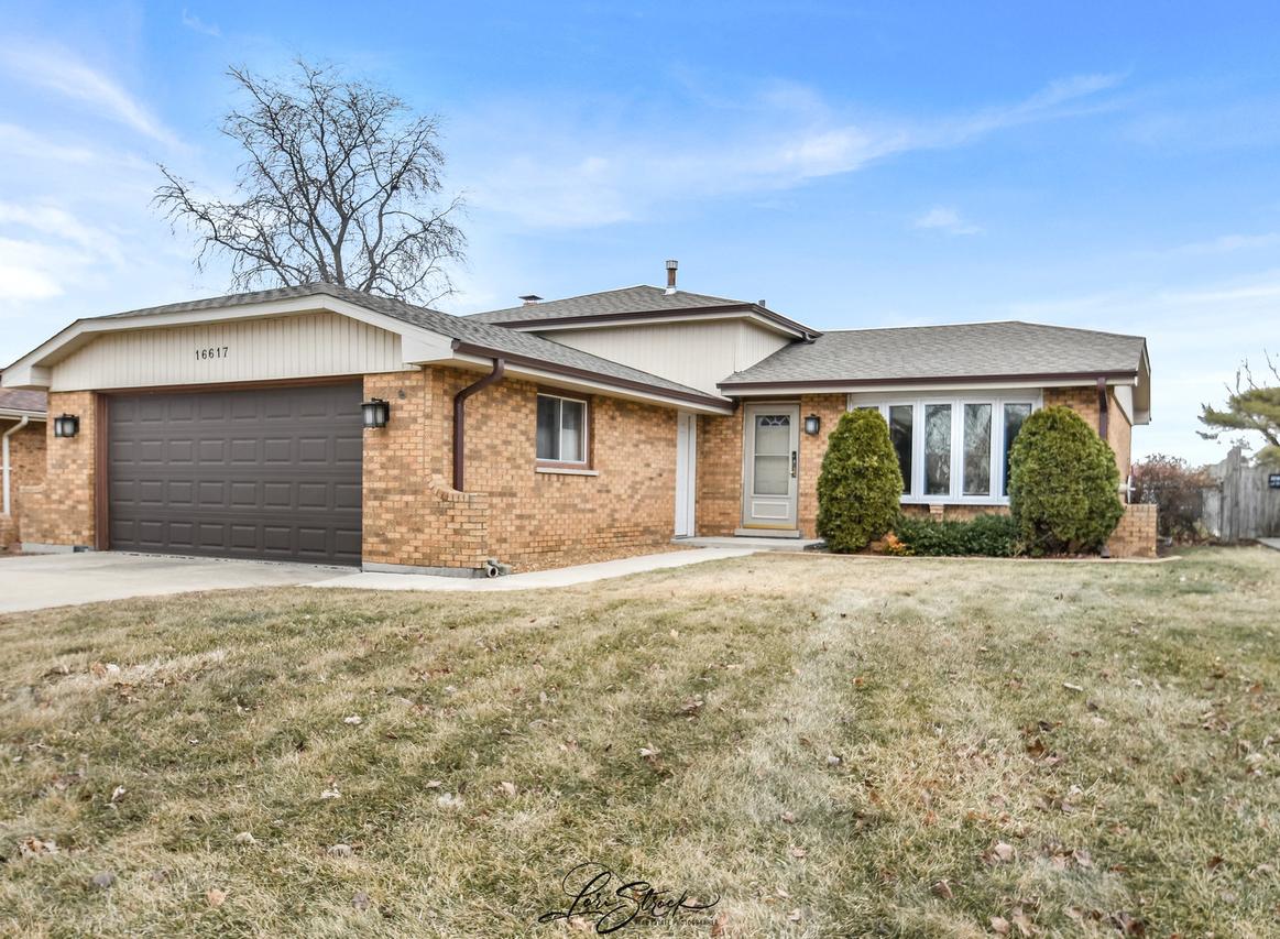 16617 Leslie Dr., Orland Hills, IL 60487