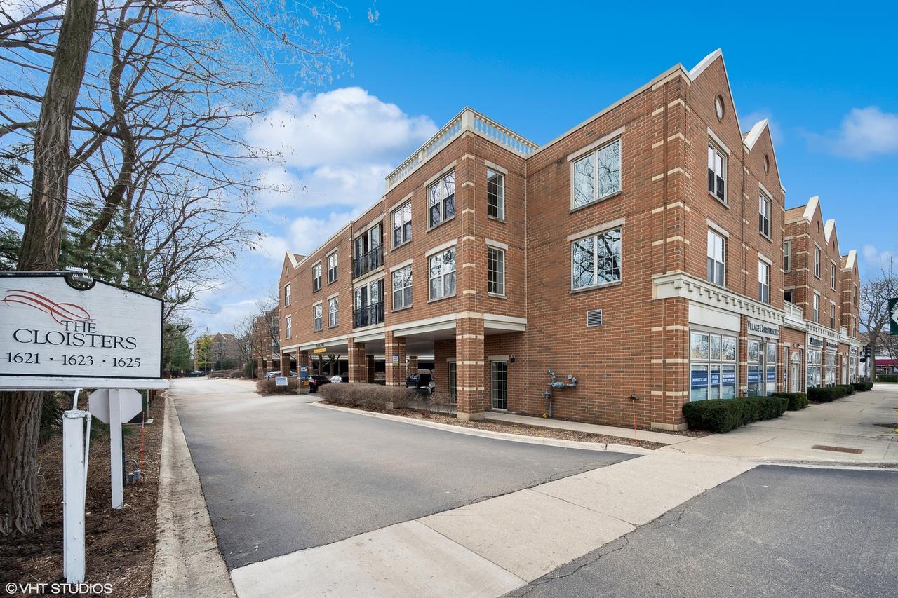 1621 Glenview Rd. #225, Glenview, IL 60025