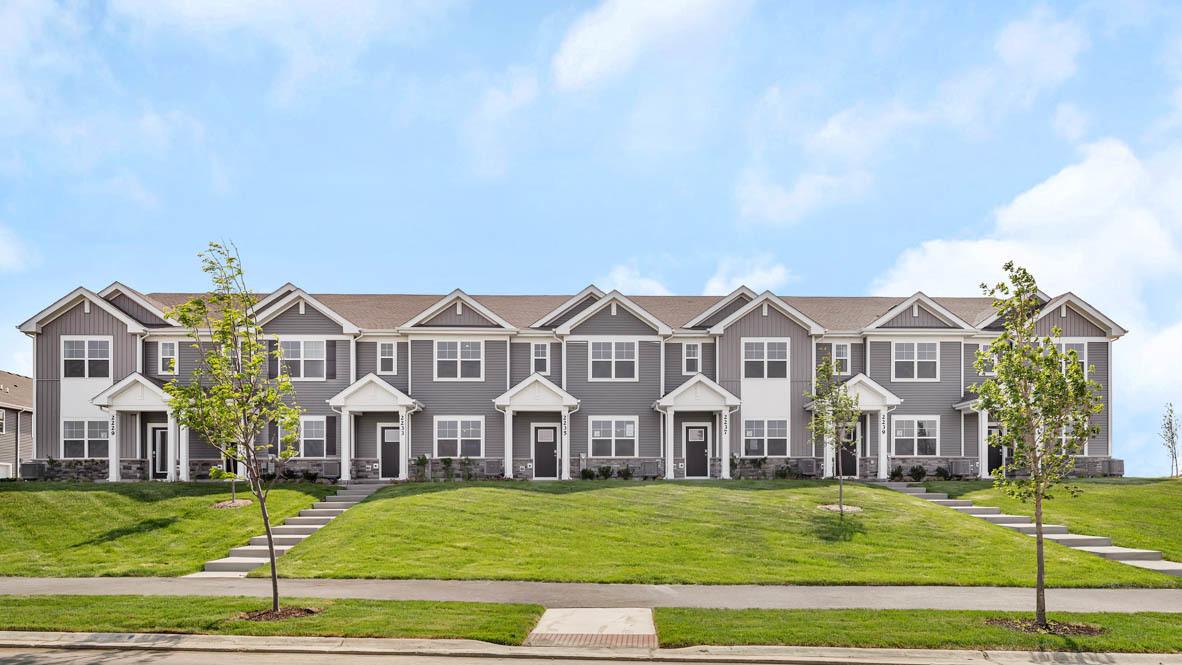 2239 Barbera Dr., Oswego, IL 60543