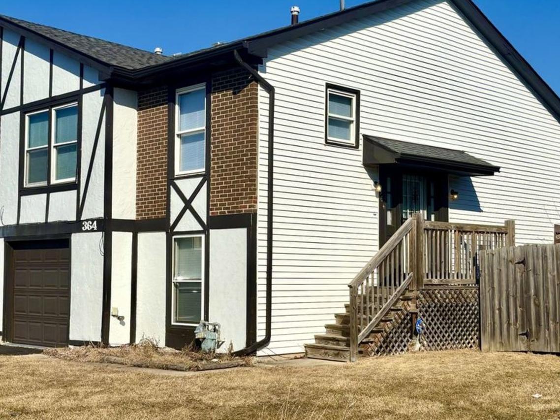364 Kirkwood Cir., Bolingbrook, IL 60440