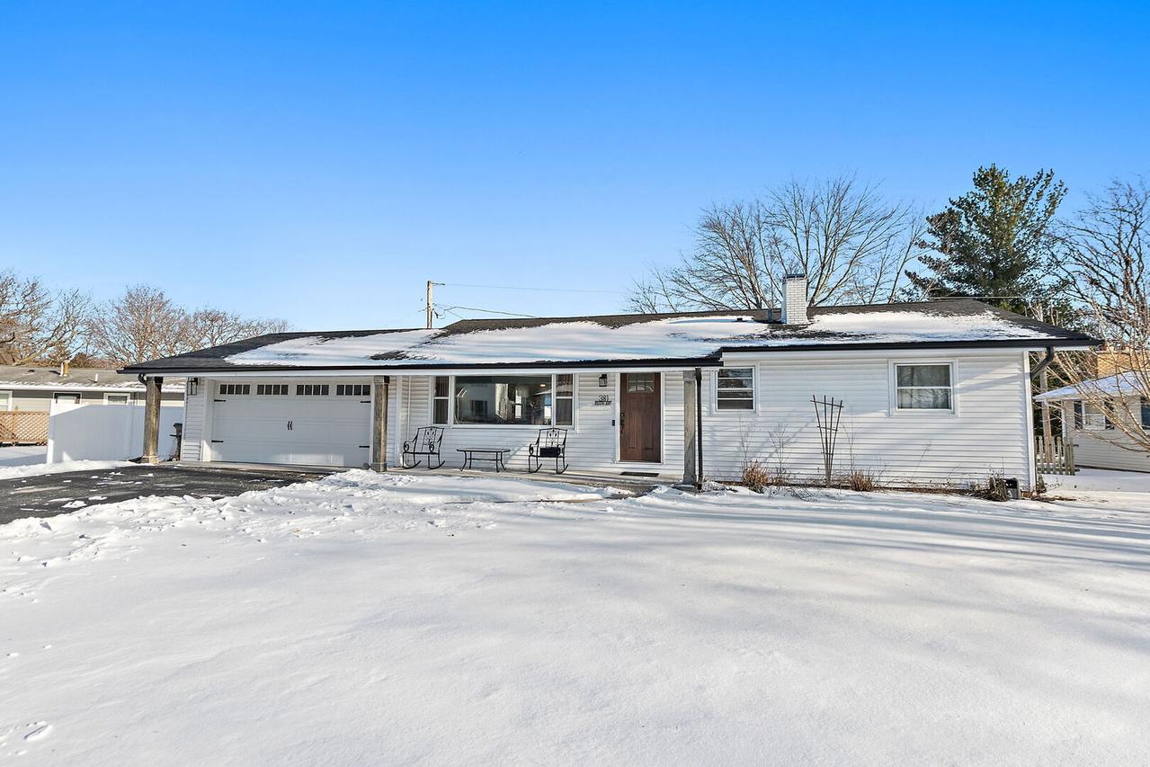 381 Keith Ave., Crystal Lake, IL 60014