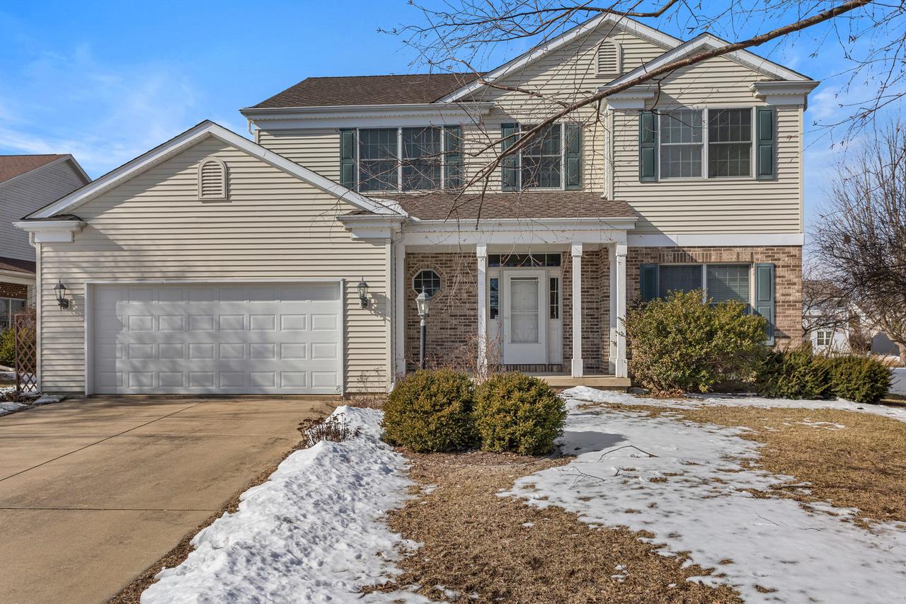 3009 Weeping Cherry Dr., Champaign, IL 61822