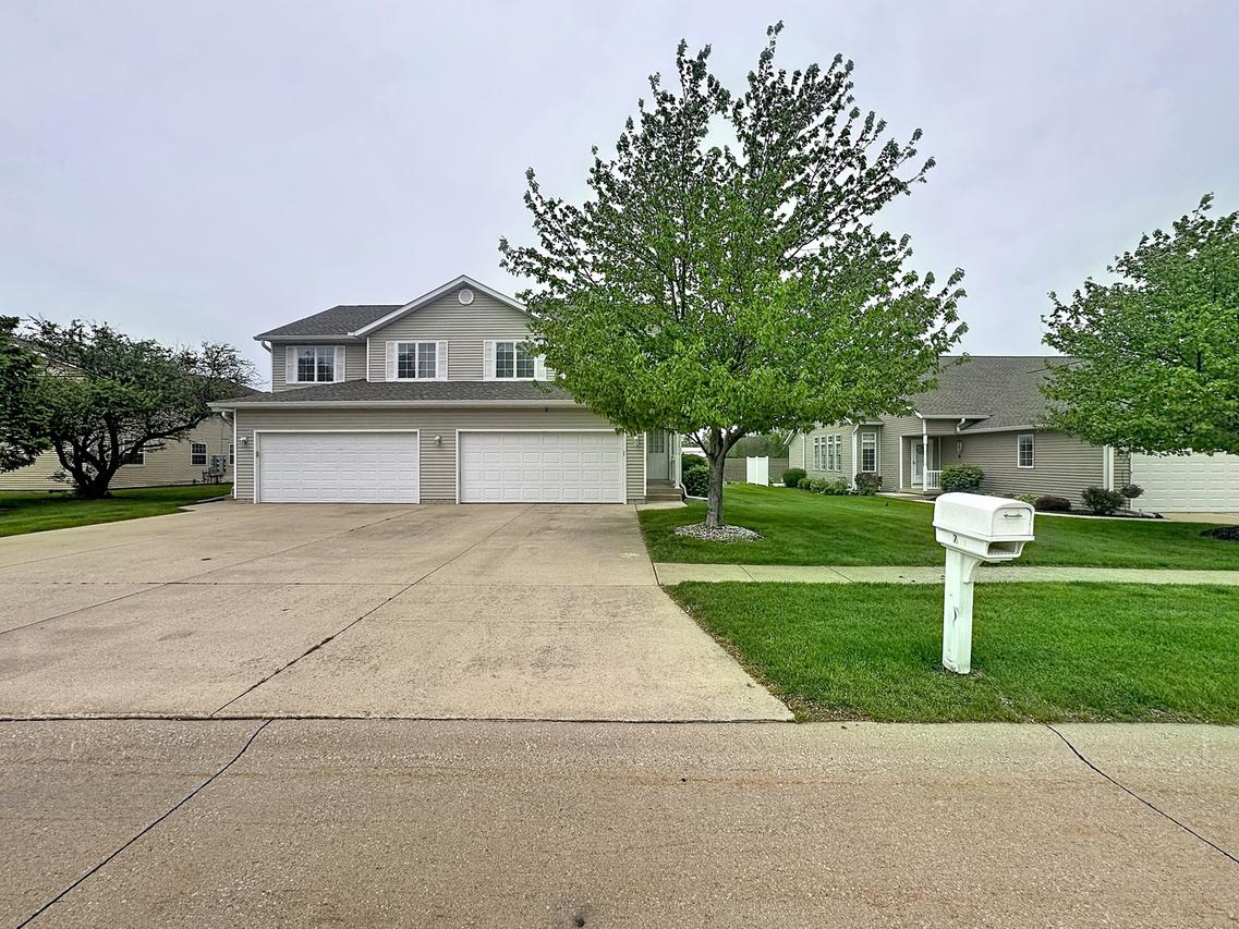 721 Ash Dr., Geneseo, IL 61254